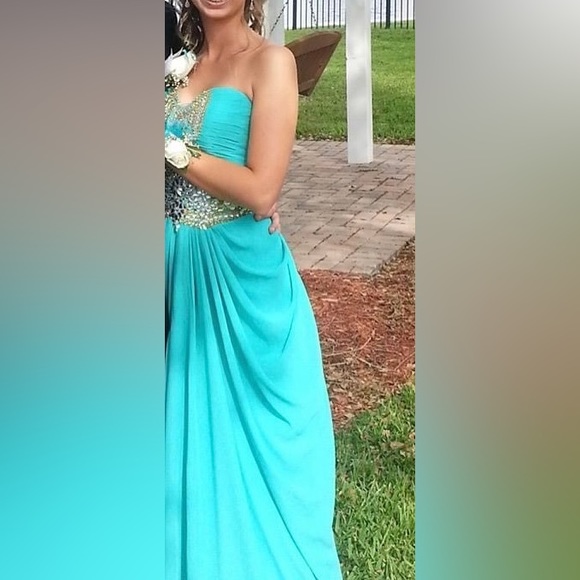 Prom Dress - Picture 2 of 2